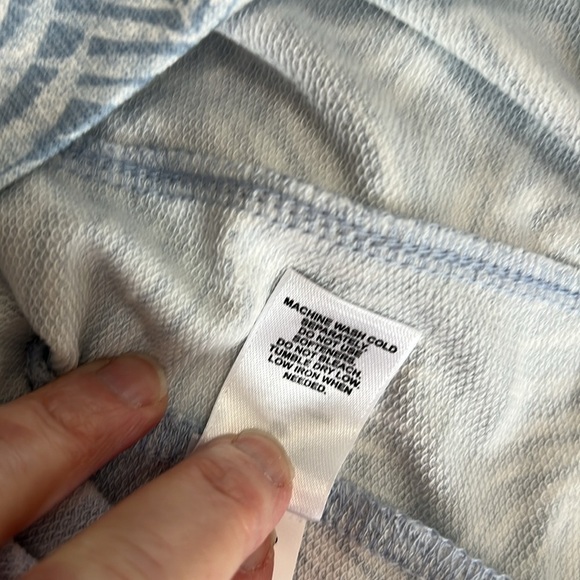 Freely Tropical Print Cropped Hoodie Light Blue  EUC Sz M - Picture 8 of 8